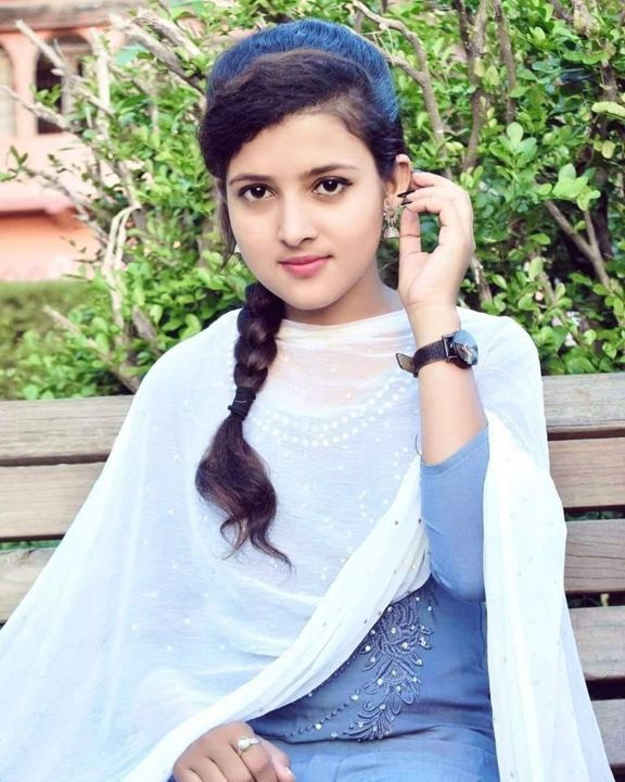 Bhiwadi College Girl Escorts